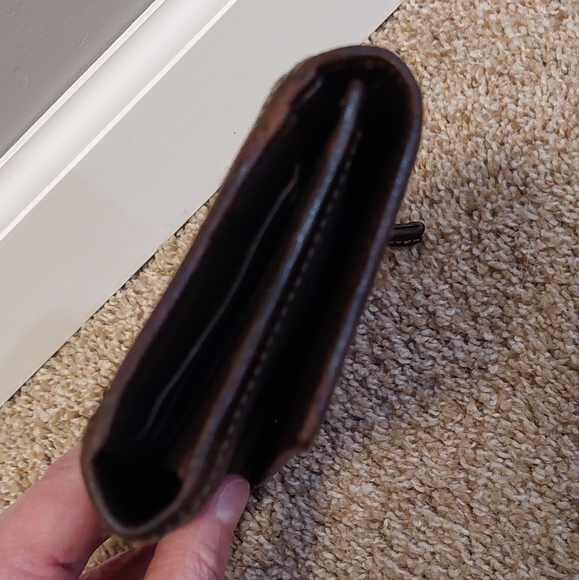 COACH Signature Stripe Jacquard Fabric Trifold Long Wallet - Picture 4 of 13